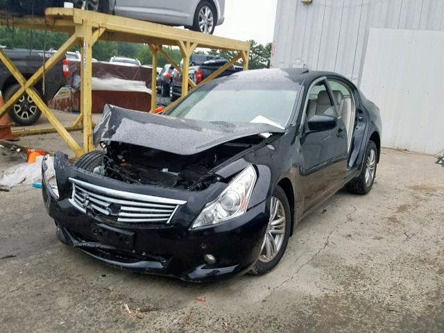 JN1CV6AR6DM357330 - 2013 INFINITI G37 WHITE photo 2