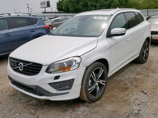 YV449MRS8H2211561 - 2017 VOLVO XC60 T6 R- WHITE photo 2