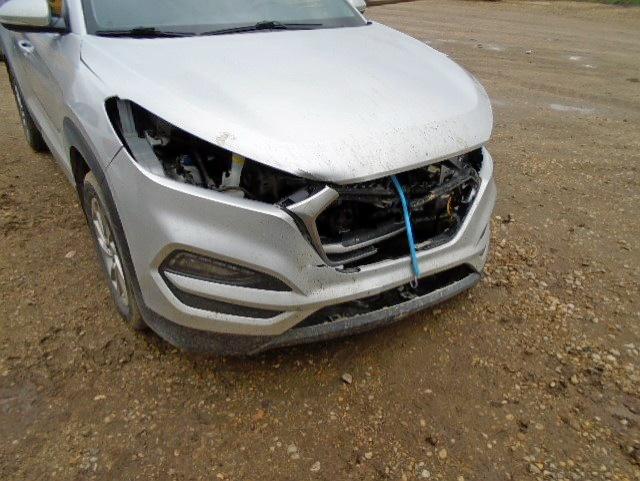 KM8J3CA41HU336397 - 2017 HYUNDAI TUCSON LIM SILVER photo 9