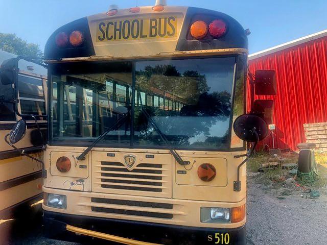 4DRBVAAN97A461398 - 2007 IC CORPORATION 3000 黄色 照片 2