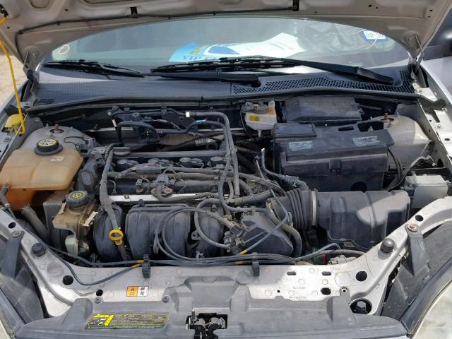 1FAHP34N67W140038 - 2007 FORD FOCUS ZX4 SILVER photo 7