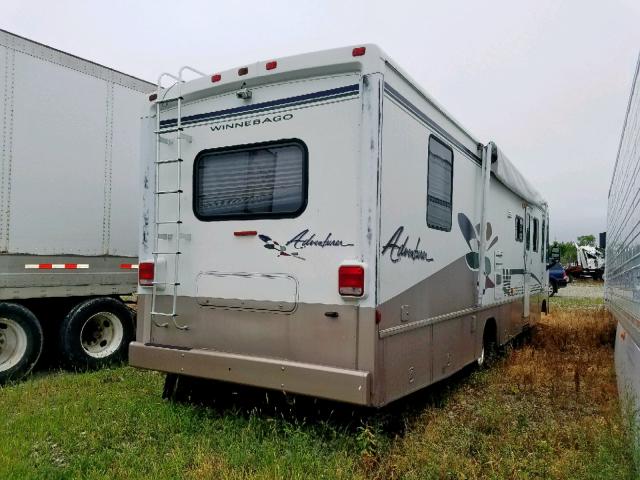 3FCMF53G5VJA22779 - 1998 WINNEBAGO CAMPER WHITE photo 4