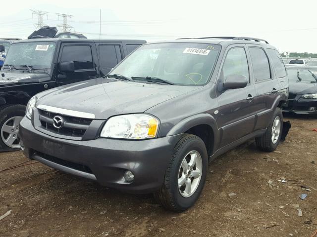 4F2CZ96186KM03017 - 2006 MAZDA TRIBUTE S GRAY photo 2