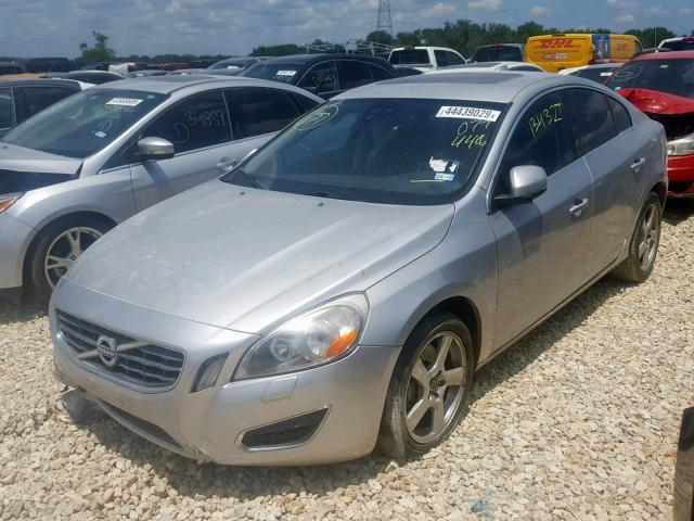 YV1622FS4C2077448 - 2012 VOLVO S60 T5 SILVER photo 2