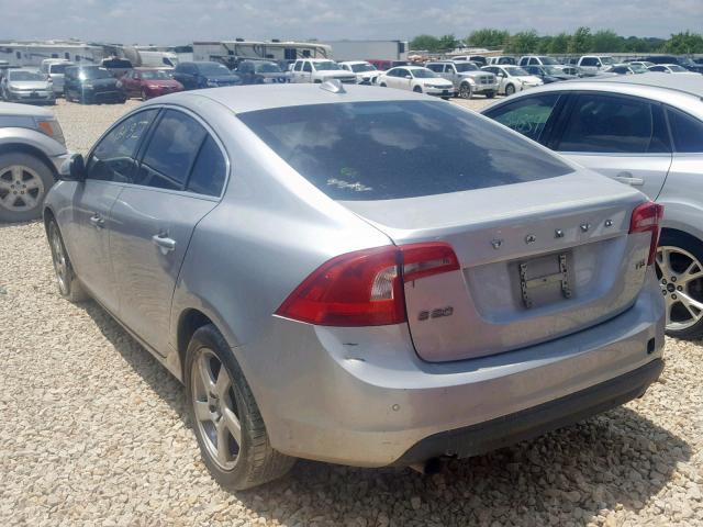 YV1622FS4C2077448 - 2012 VOLVO S60 T5 SILVER photo 3