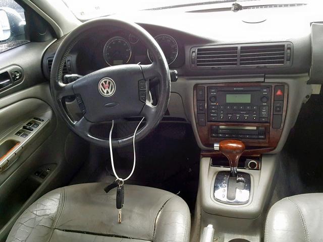 WVWRH63B23P092711 - 2003 VOLKSWAGEN PASSAT GLX 绿色 照片 9