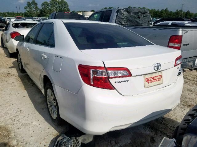 4T1BF1FKXCU580291 - 2012 TOYOTA CAMRY BASE WHITE photo 3