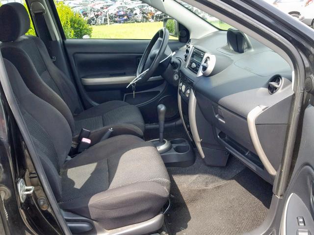 JTKKT624840064644 - 2004 TOYOTA SCION XA BLACK photo 5