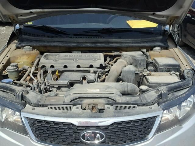 KNAFU4A28C5634084 - 2012 KIA FORTE EX SILVER photo 7