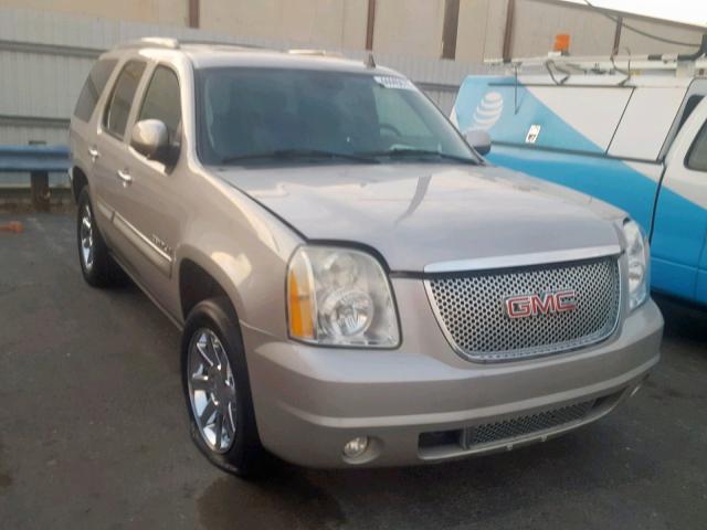 1GKFK63817J248582 - 2007 GMC YUKON DENA SILVER photo 1