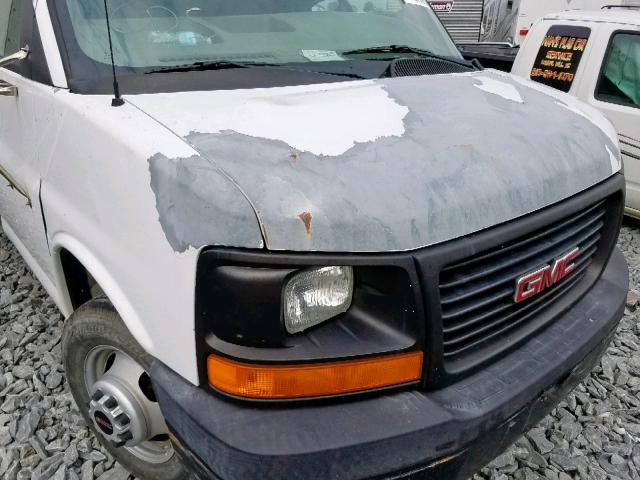 1GDHG31U961245430 - 2006 GMC SAVANA CUT WHITE photo 9