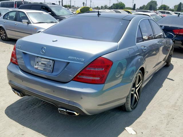 WDDNG71X57A067130 - 2007 MERCEDES-BENZ S 550 GRAY photo 4