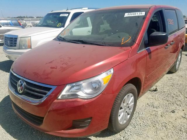 2V8HW44169R599568 - 2009 VOLKSWAGEN ROUTAN S BURGUNDY photo 2