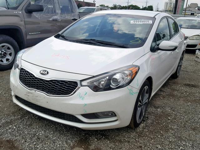 KNAFX4A81F5391122 - 2015 KIA FORTE EX WHITE photo 2