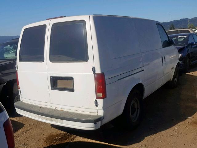 1GCDM19W4YB101156 - 2000 CHEVROLET ASTRO WHITE photo 4