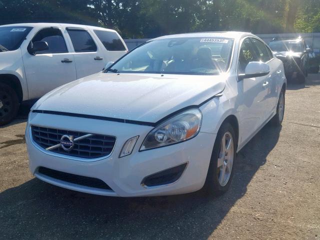 YV1622FS5C2139293 - 2012 VOLVO S60 T5 WHITE photo 2