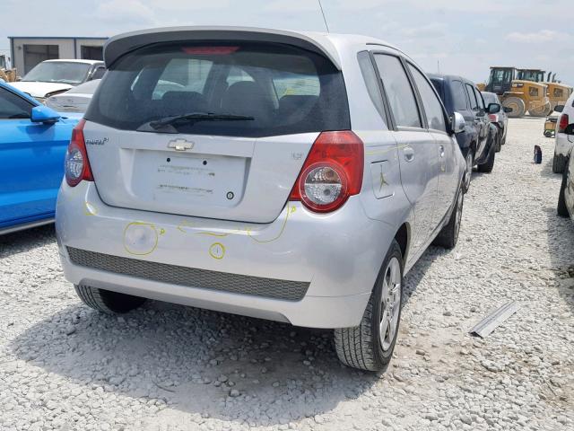 KL1TG6DE2BB171672 - 2011 CHEVROLET AVEO LT SILVER photo 4