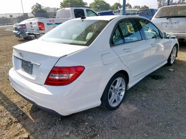 WDDGF4HB3DR255002 - 2013 MERCEDES-BENZ C 250 WHITE photo 4