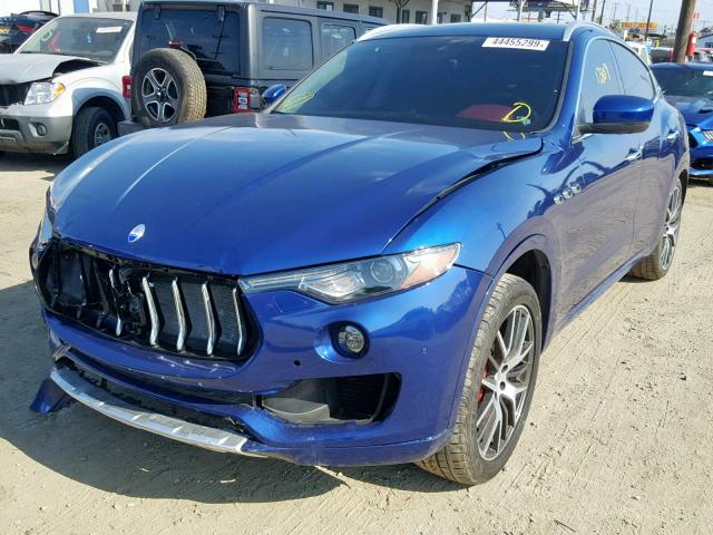 ZN661YUS6HX260714 - 2017 MASERATI LEVANTE S BLUE photo 2