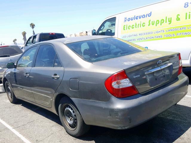 4T1BE32K23U760000 - 2003 TOYOTA CAMRY LE GRAY photo 3