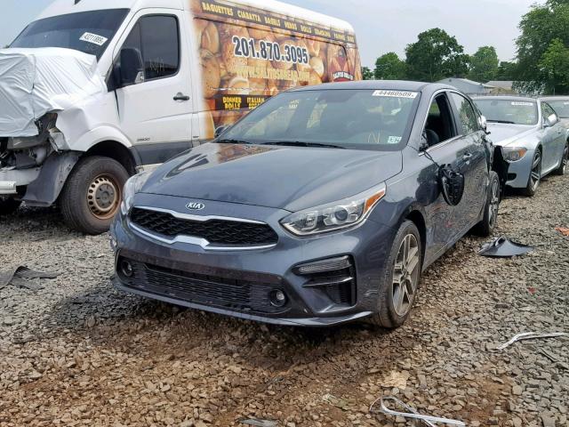 3KPF54AD5KE029363 - 2019 KIA FORTE EX CHARCOAL photo 2