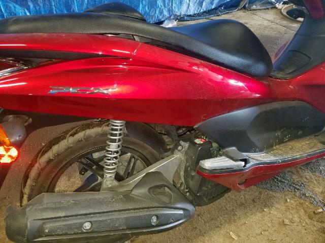 MLHJF2801B5001065 - 2011 HONDA PCX RED photo 7