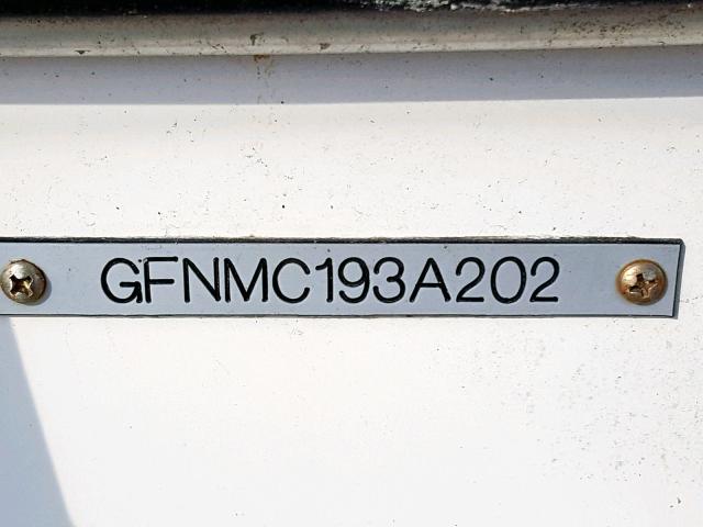 GFNMC193A202 - 2002 FOUR BOAT WHITE photo 10