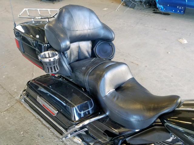 1HD1FC4178Y676819 - 2008 HARLEY-DAVIDSON FLHTCUI BLACK photo 6