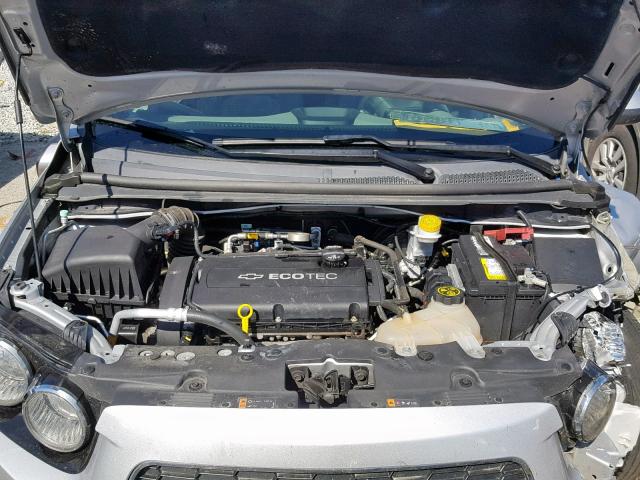 1G1JB5SH8F4176058 - 2015 CHEVROLET SONIC LS 银色 照片 7