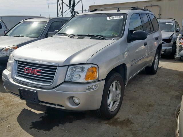 1GKDT13S462262147 - 2006 GMC ENVOY SILVER photo 2