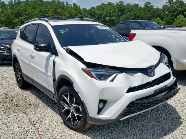 JTMNFREV2JD132457 - 2018 TOYOTA RAV4 SE WHITE photo 1