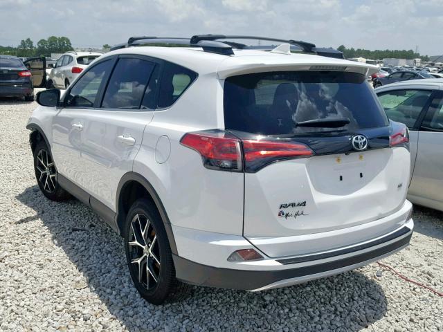 JTMNFREV2JD132457 - 2018 TOYOTA RAV4 SE WHITE photo 3