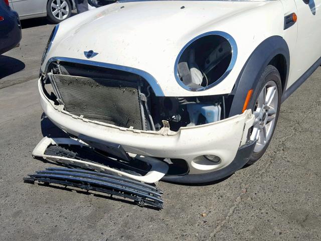 WMWZF3C59DT268464 - 2013 MINI COOPER CLU WHITE photo 9