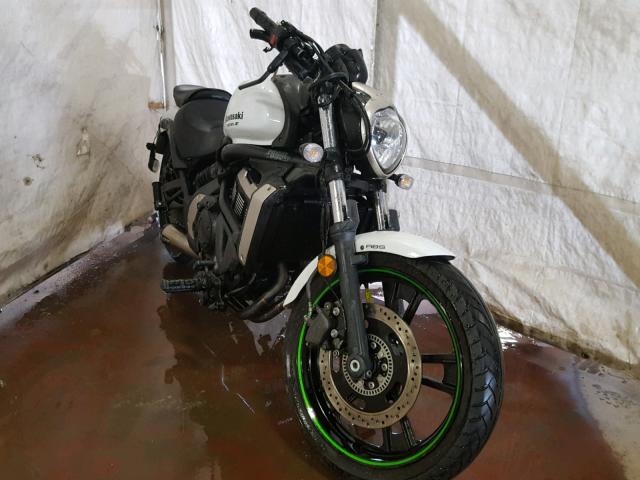 JKAENEB11FDA04390 - 2015 KAWASAKI EN650 B 白色 照片 1