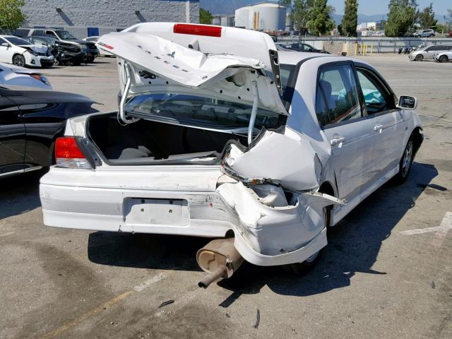 JA3AJ86E32U077216 - 2002 MITSUBISHI LANCER OZ WHITE photo 4