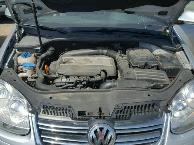 3VWRJ71K19M095298 - 2009 VOLKSWAGEN JETTA WOLF SILVER photo 7