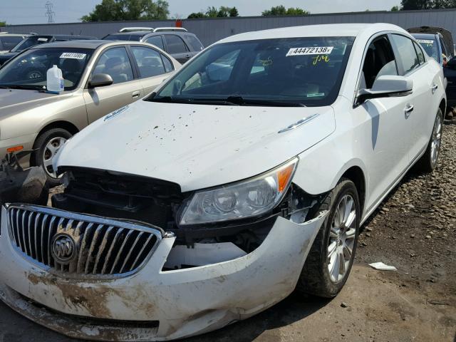 1G4GC5E36DF173879 - 2013 BUICK LACROSSE WHITE photo 2