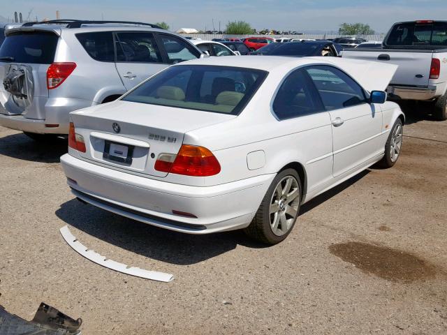 WBABM3342YJN65463 - 2000 BMW 323 CI WHITE photo 4