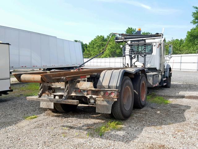 1M2AX18C0CM015126 - 2012 MACK 800 GU800 WHITE photo 4