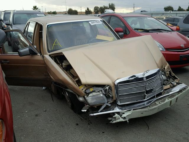 WDBCA35D7JA393691 - 1988 MERCEDES-BENZ 420 SEL GOLD photo 1