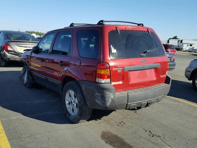 1FMCU93115KA26379 - 2005 FORD ESCAPE XLT RED photo 3