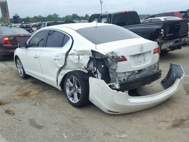 19VDE1F33FE010508 - 2015 ACURA ILX 20 WHITE photo 3