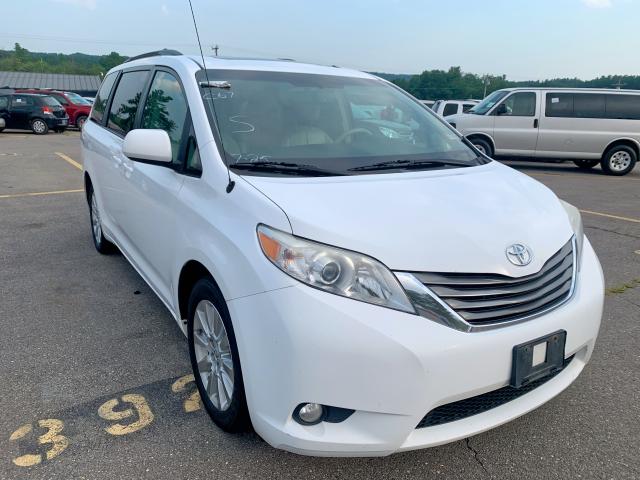 5TDDK3DCXCS039309 - 2012 TOYOTA SIENNA XLE WHITE photo 1