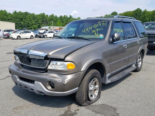 5LMFU28R61LJ25137 - 2001 LINCOLN NAVIGATOR თაფლისფერი ფოტო 2