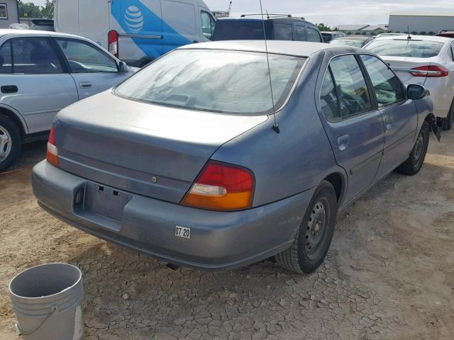 1N4DL01DXXC160217 - 1999 NISSAN ALTIMA XE BLUE photo 4