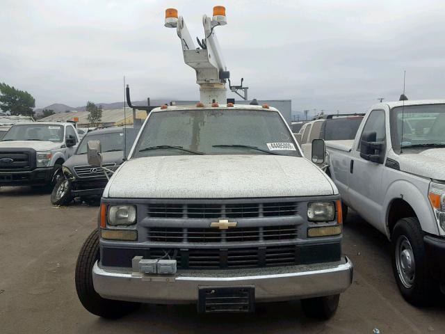 3GBKC34G12M103005 - 2002 CHEVROLET 3500 WHITE photo 9