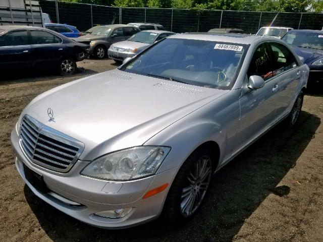 WDDNG71X97A106740 - 2007 MERCEDES-BENZ S 550 SILVER photo 2