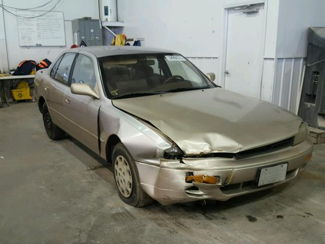 4T1BG12K4TU667963 - 1996 TOYOTA CAMRY DX GOLD photo 1