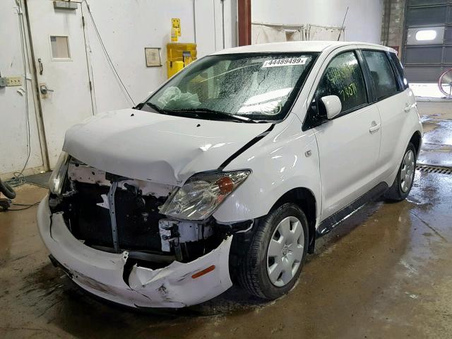 JTKKT624050126457 - 2005 TOYOTA SCION XA WHITE photo 2