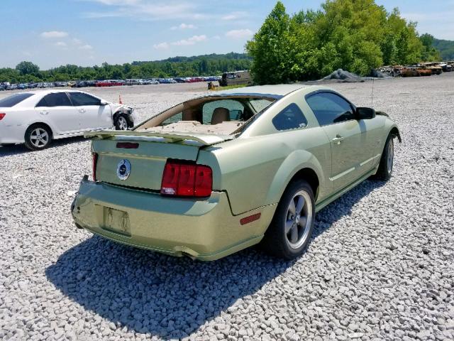 1ZVFT82H965125803 - 2006 FORD MUSTANG GT GREEN photo 4